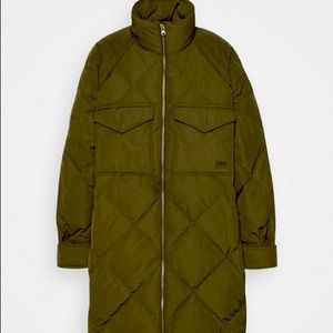 New Levi’s down puffer jacket